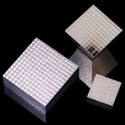 Inorganic Chemical Compound LYSO Scintillation Crystal Use As A Scintillator Crystal