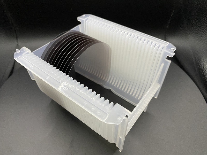 4 Inch Lithium Niobate Wafer With Customized Orientation Cut For Various Designs